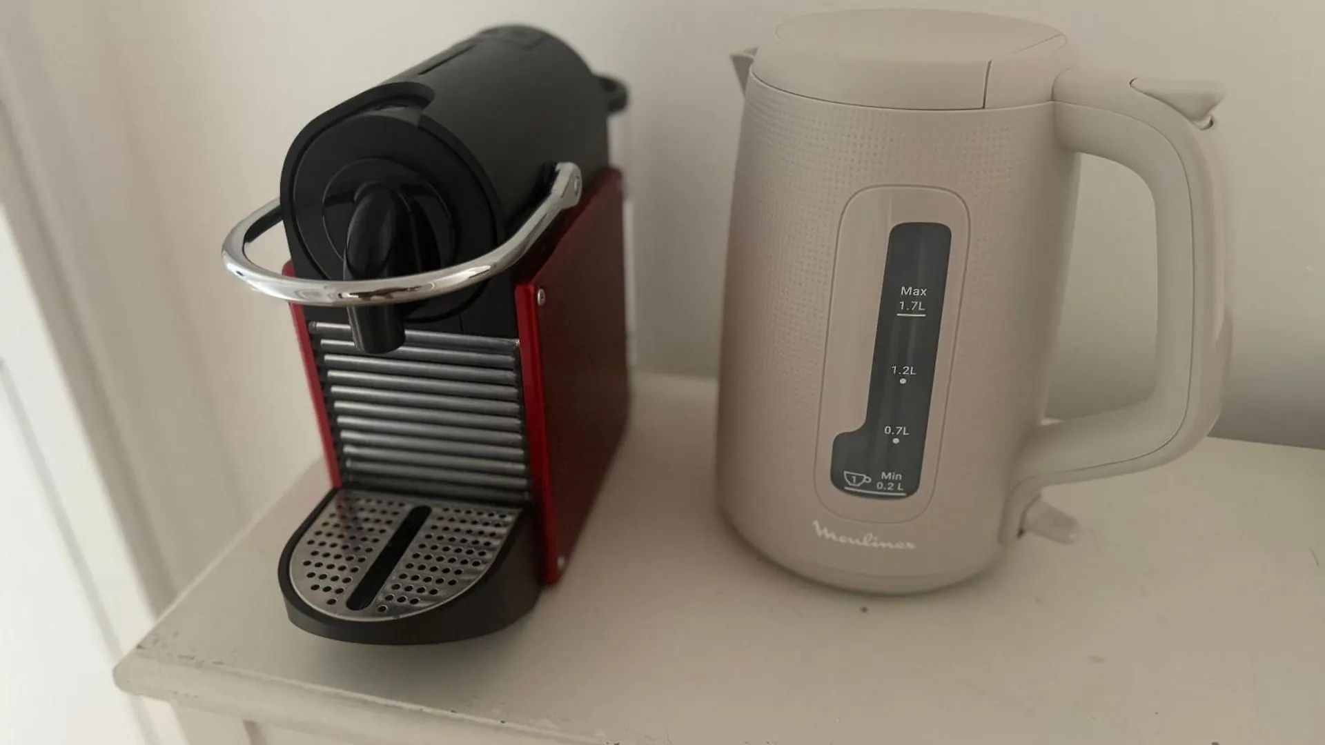 Chambre Privee Avec Salle De Bain Partagee - La Brousse Genay  Frankrig